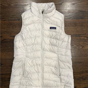 Patagonia White Down Quilted Vest YL / Women’s XS equivalent